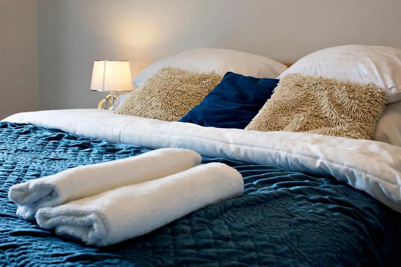 Apartament Cybernetyki 6b Serviced Accommodation Warszawa