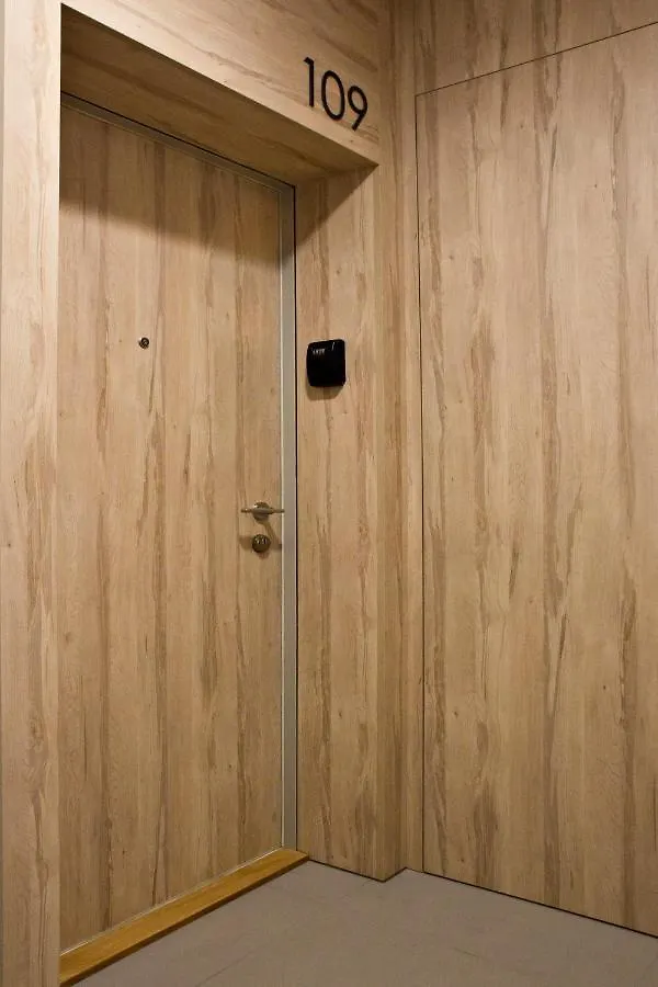 Cybernetyki 6B Serviced Accommodation Warsaw Apartment