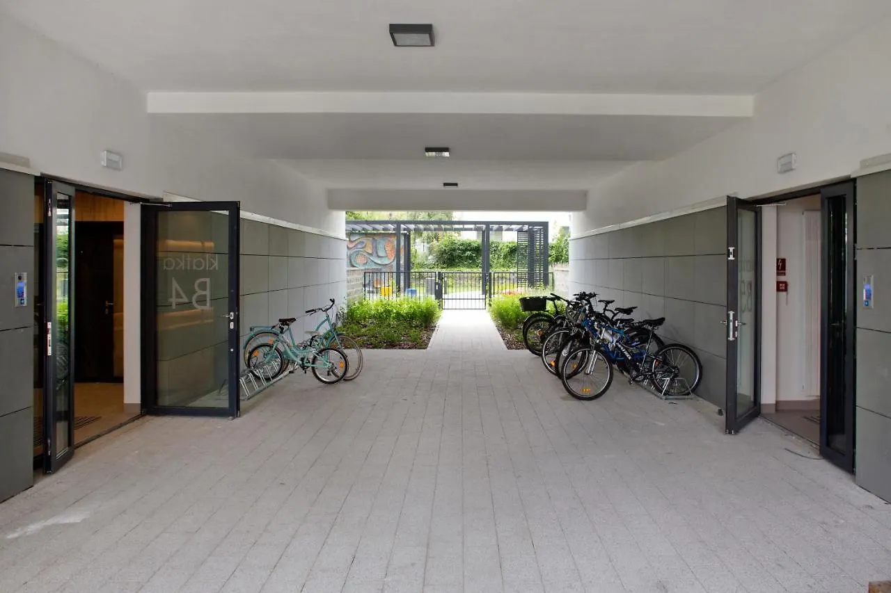 Cybernetyki 6B Serviced Accommodation Warsaw Apartment