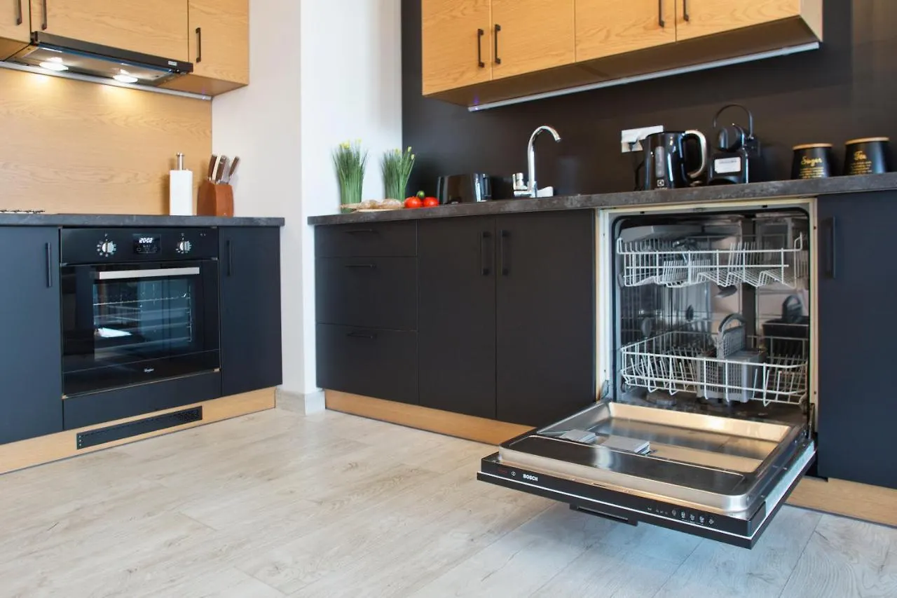 Cybernetyki 6B Serviced Accommodation Warsaw Apartment